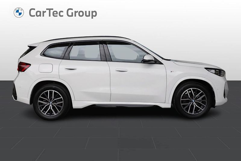 BMW X1 xDrive20d - fotka 4 z 26