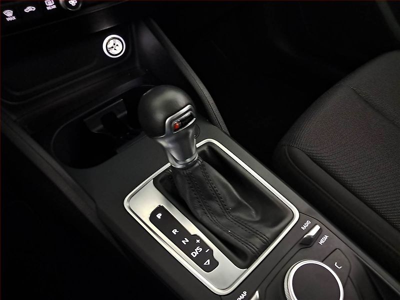 Audi Q2 (2020) 35 TFSI - fotka 13 z 23