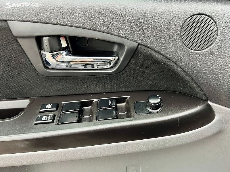 Suzuki SX4 (2011) 1.6i 88 kW Klima,Výhřevy,Stav - fotka 18 z 19