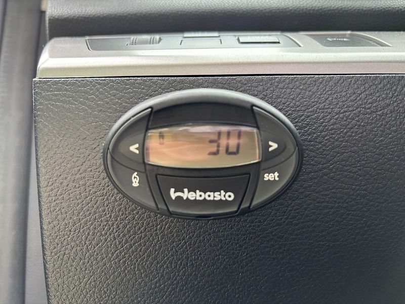 Mazda 3 1.6 90th Anniversary - fotka 29 z 29