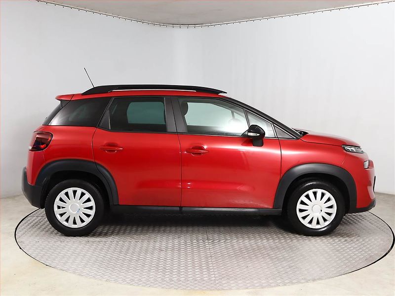 Citroën C3 Aircross (2022) 1.2 PureTech, ČR,1.maj - fotka 6 z 12