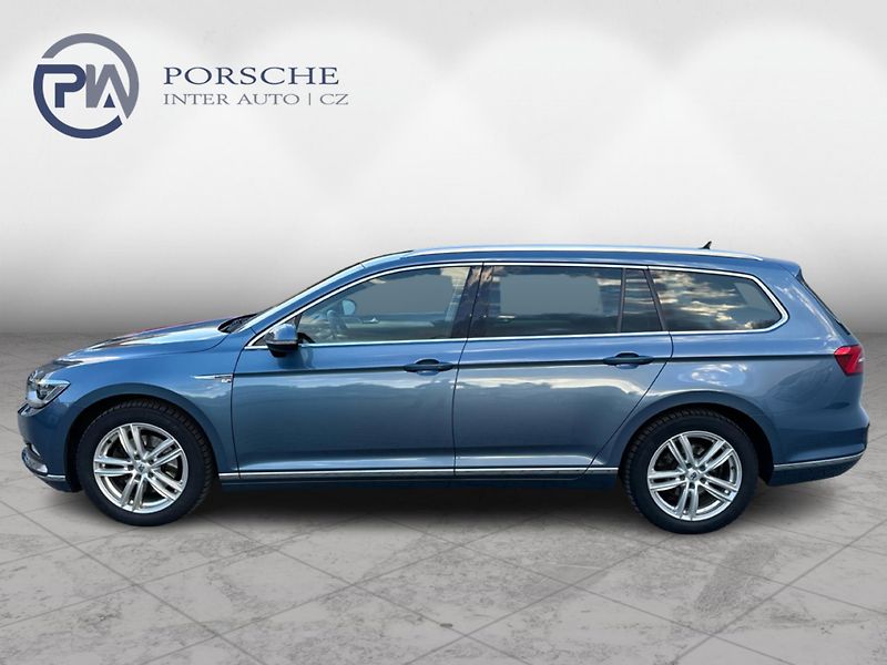 Volkswagen Passat 2,0 TDi 140kW HIGHLINE R-LINE - fotka 3 z 24