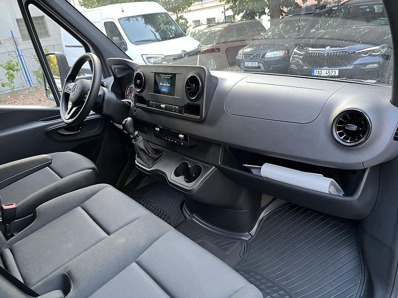 Mercedes-Benz Sprinter (2022) 3.0 CDI VALNÍK, 3 MÍSTA - fotka 16 z 26
