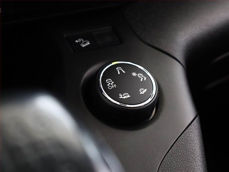 Opel Combo (2022) Maxi Edition 1.5 CDTI, 5Míst - fotka 16 z 19