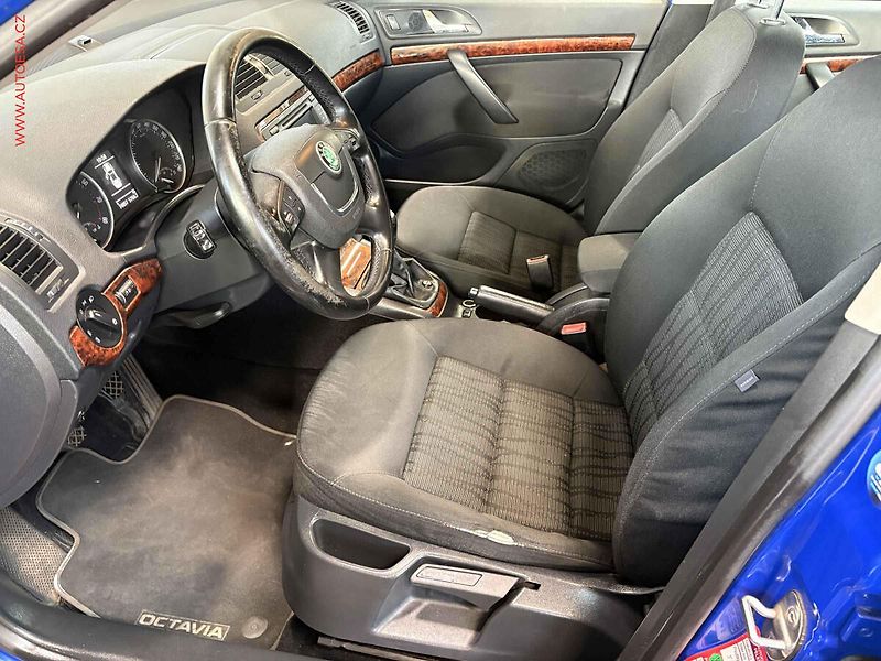 Škoda Octavia (2010) 1.4 TSi, 2.maj,ČR, STK6/28 - fotka 9 z 15