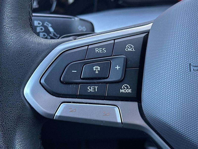Volkswagen Golf Variant (2024) 1.5 eTSI DSG Life - fotka 19 z 33