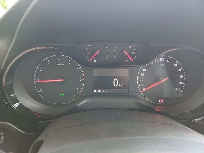 Opel Corsa (2026) Edition 1,2 TURBO 100k MT6 - fotka 17 z 23
