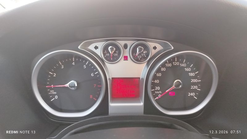 Ford Focus (2009) 2.0 16v  - fotka 11 z 13