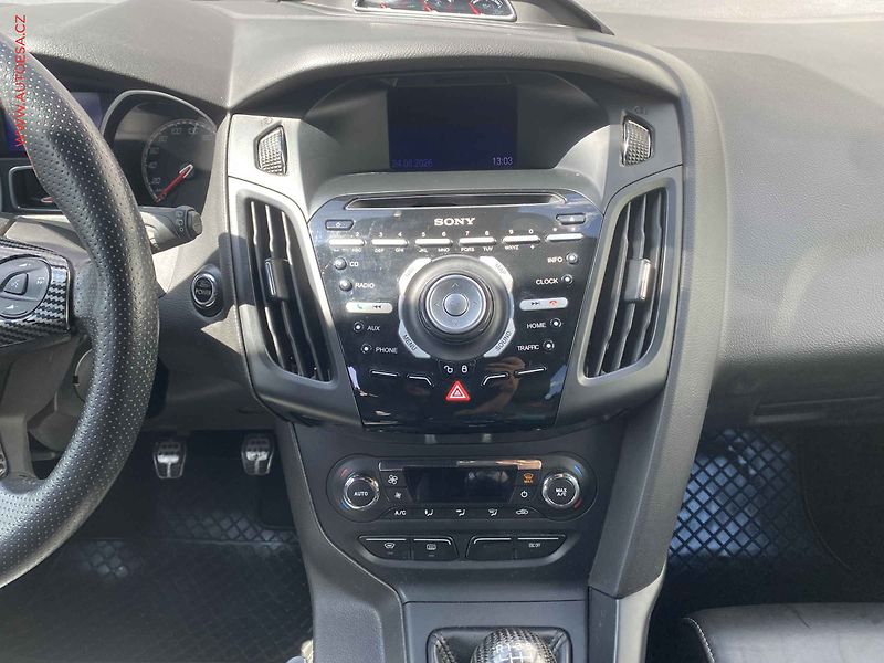 Ford Focus (2012) 2.0EB, AC, bixen, kamera - fotka 12 z 16