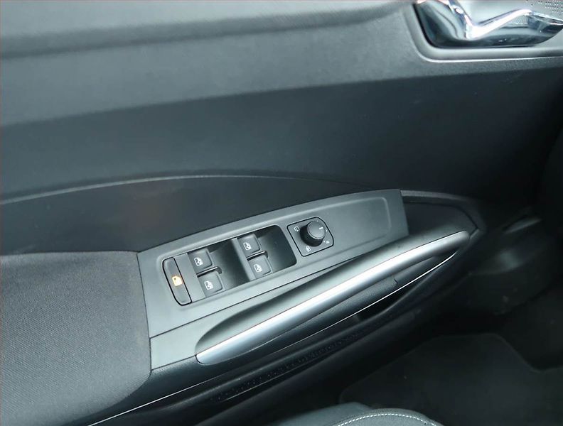 Škoda Fabia (2024) 1.0 TSI, Top Selection - fotka 15 z 15