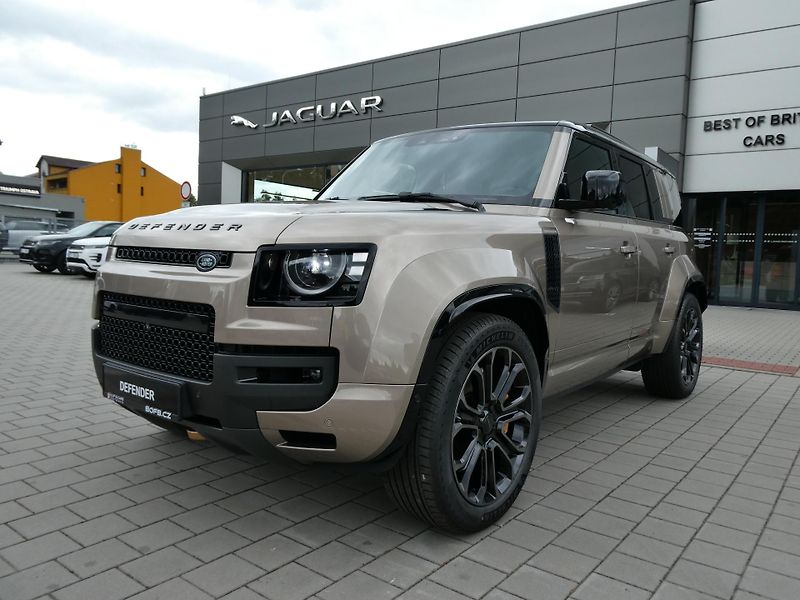 Land Rover Defender 110 4,4 OCTA P635 - fotka 4 z 48