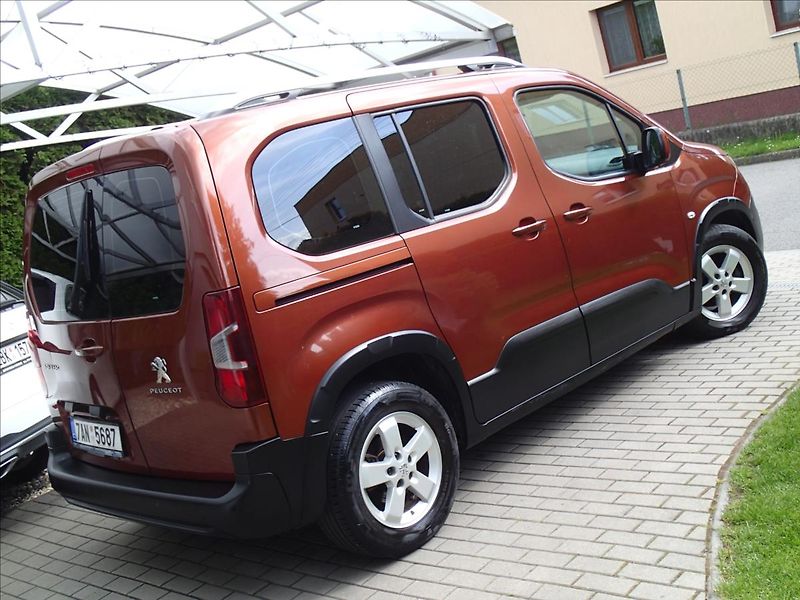 Peugeot Rifter 1,5 HDi, Active, ČR 2. Maj - fotka 4 z 35