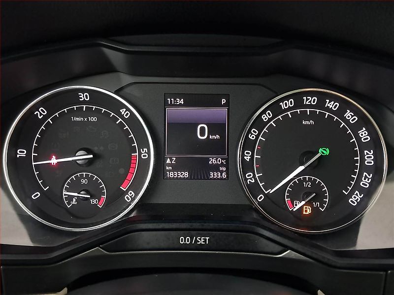 Škoda Superb (2015) 2.0 TDI, Automat, Navi - fotka 11 z 19