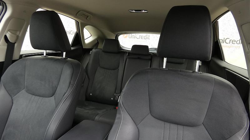Lexus NX 350h 2.5 E-CVT Comfort Top - fotka 7 z 23