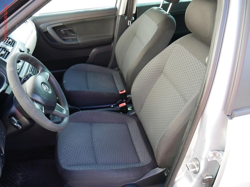 Škoda Fabia (2014) 1.2 TSI, ČR, AC, el. výbava - fotka 9 z 14