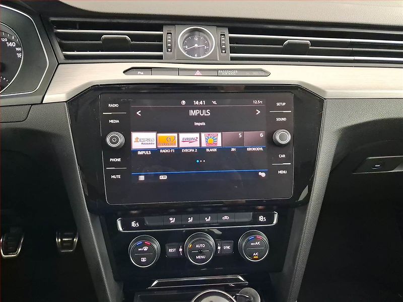 Volkswagen Arteon (2018) 1.5 TSI, Tempomat - fotka 12 z 21
