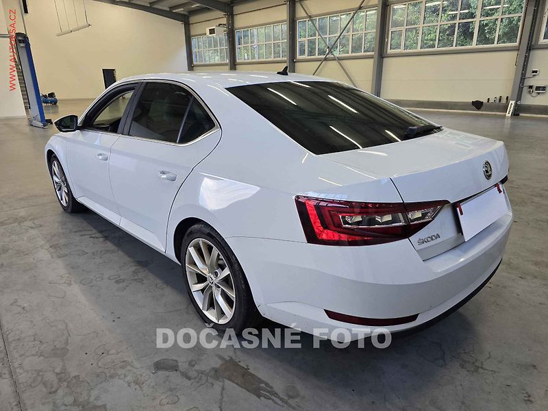 Škoda Superb (2017) 2.0tdi, ČR - fotka 2 z 3