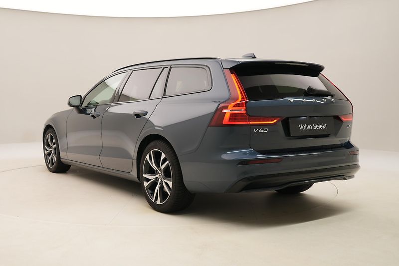 Volvo V60 B4 DARK PLUS AUT CZ - fotka 11 z 54