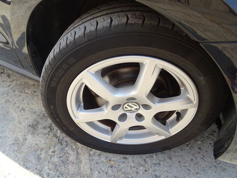 Volkswagen Polo (2011) 1.4i,63kW,s.kniha,klima,ALU - fotka 23 z 23
