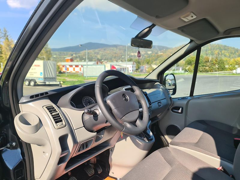 Opel Vivaro (2012) LONG 2.0 CDTi HRADEC KRÁLOVÉ - fotka 40 z 89