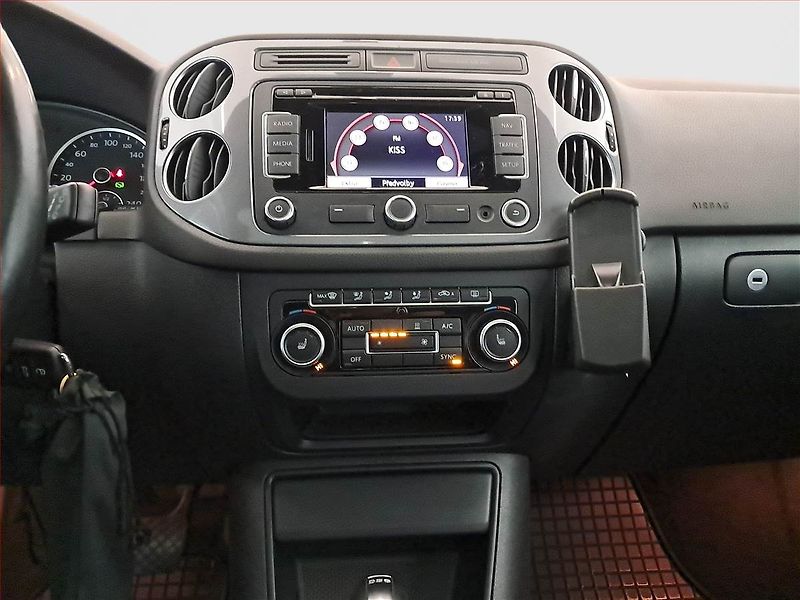 Volkswagen Tiguan (2013) 2.0 TDI, 4X4, Automat, Navi - fotka 12 z 17