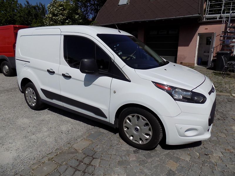 Ford Transit Connect 1,5 TDCI 88 KW KLIMA ČR!!! - fotka 7 z 44