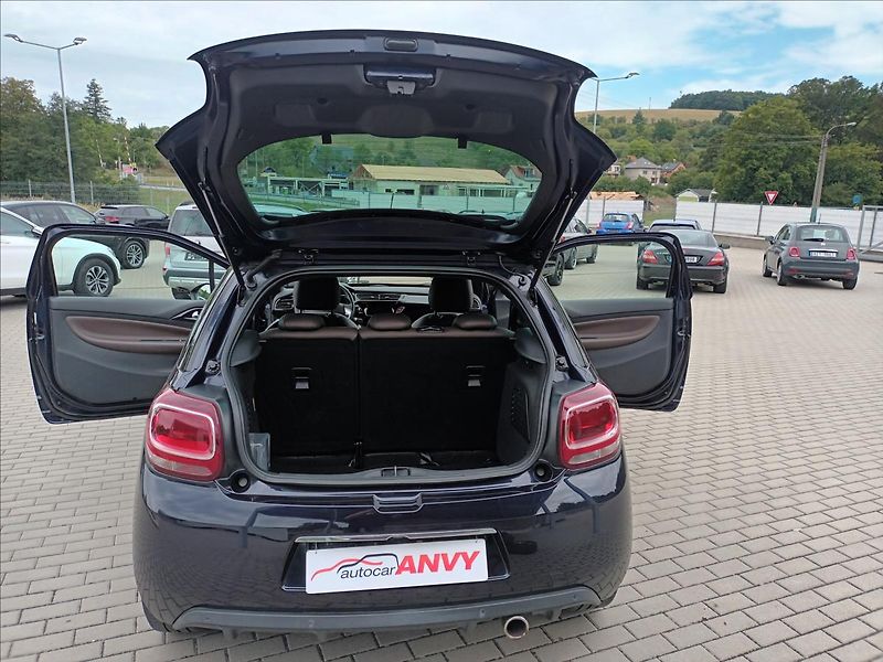 Citroën DS3 1,2 PT,81KW,DIGIKLIMA,KOLA - fotka 18 z 47