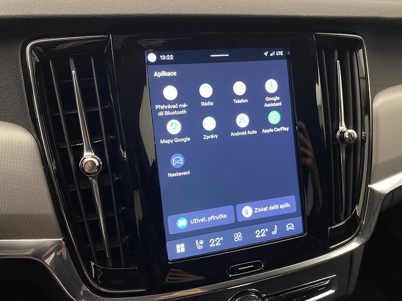 Volvo V90 T6 AWD RECHARGE DARK PLUS - fotka 8 z 58