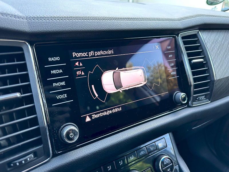 Škoda Kodiaq (2023) 2.0 TSI 140 kW Style Exclusive - fotka 17 z 27