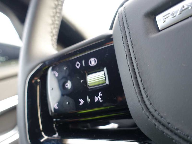 Land Rover Range Rover Velar 3,0 Dynamic SE D300 4x4 aut. - fotka 19 z 38
