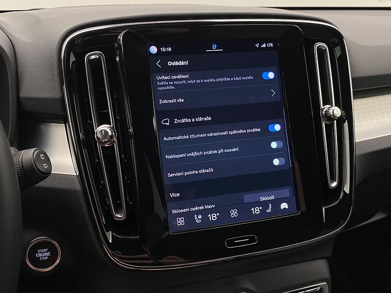 Volvo XC40 B3 PLUS BLACK EDITION AUT CZ - fotka 46 z 56