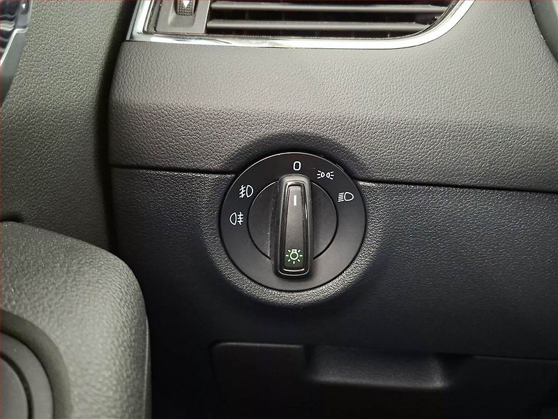 Škoda Octavia (2019) 1.0 TSI, Automat, Tempomat - fotka 16 z 17