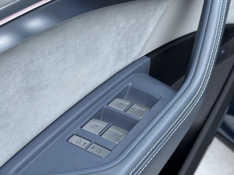 Audi e-tron Sportback 55 quattro S line - fotka 8 z 34