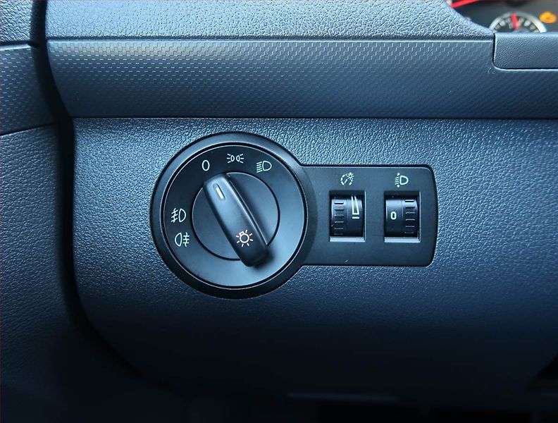 Volkswagen Caddy (2012) 2.0 EcoFuel, 7Míst - fotka 15 z 19
