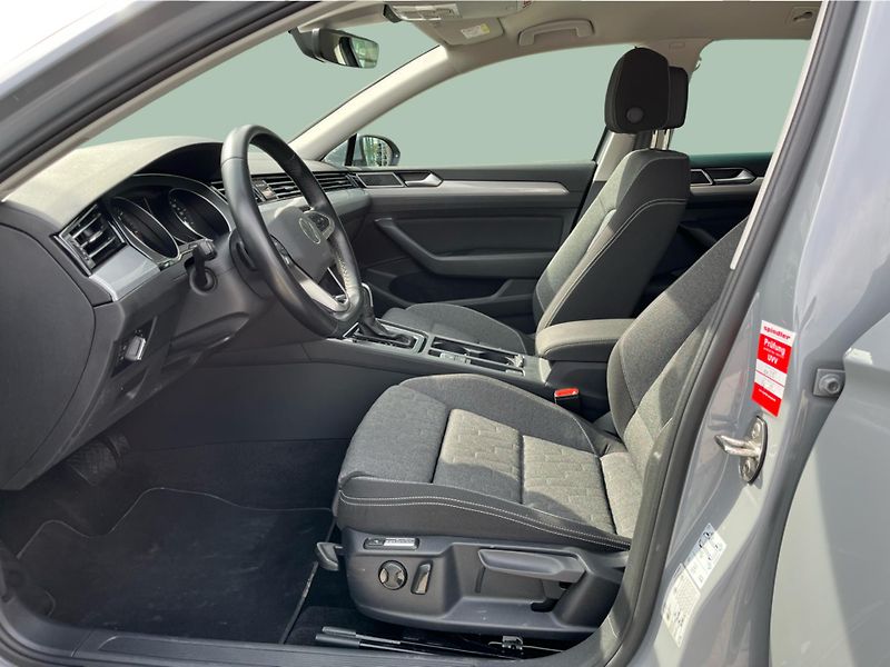 Volkswagen Passat Business 2.0 TDI 110 kW DSG Va - fotka 11 z 28