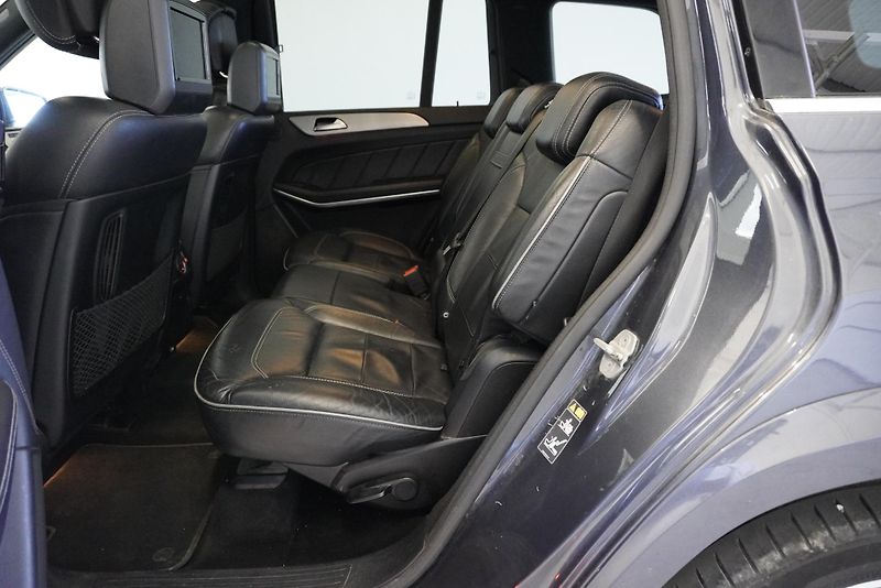 Mercedes-Benz GL GL350 3,0D V6 4MATIC AUT. - fotka 28 z 36
