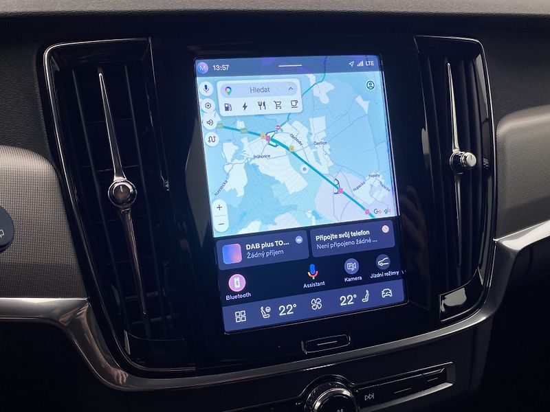 Volvo V90 T6 AWD RECHARGE REZERVACE - fotka 39 z 58