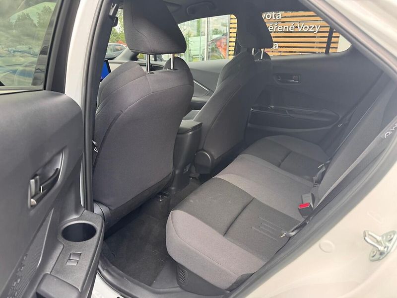 Toyota C-HR 1.8 Style - fotka 13 z 13