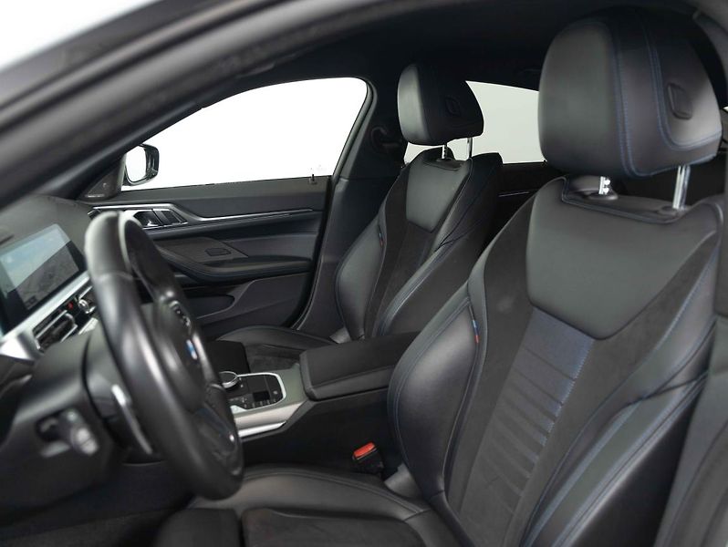 BMW Řada 4 420d xDrive - fotka 24 z 24