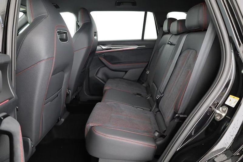 Škoda Kodiaq (2026) RS 2.0 TSI 195 kW Tažné 7míst - fotka 13 z 19