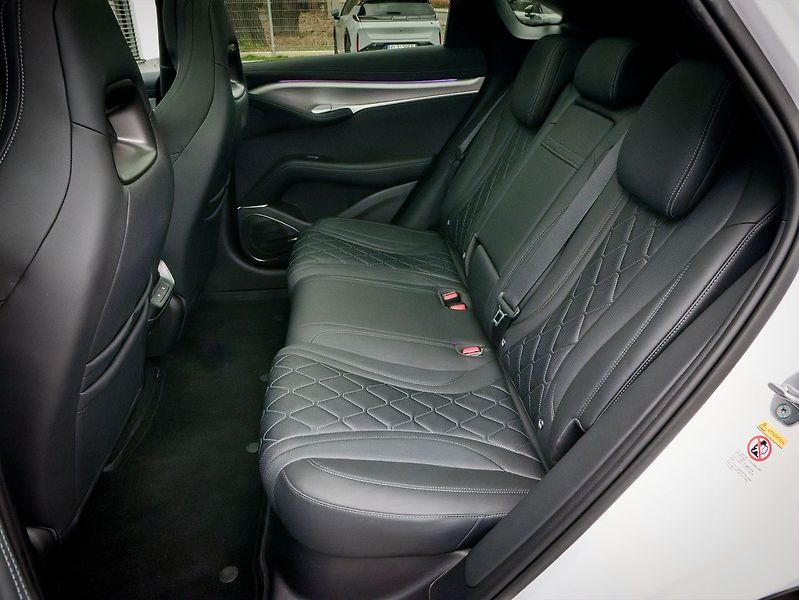 BYD Sealion 7 Excellence|4x4|předváděcí vůz - fotka 10 z 10