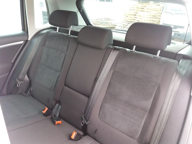 Volkswagen Tiguan 1.4TSi,118kW,Sport-Style,TAŽNY - fotka 20 z 29