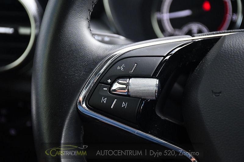 Škoda Fabia 1.0TSi STYLE 1M ČR - fotka 28 z 49
