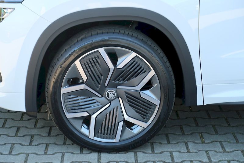 Škoda Kodiaq (2025) SportLine 2,0 TSi/150 kW 4X4 - fotka 31 z 32