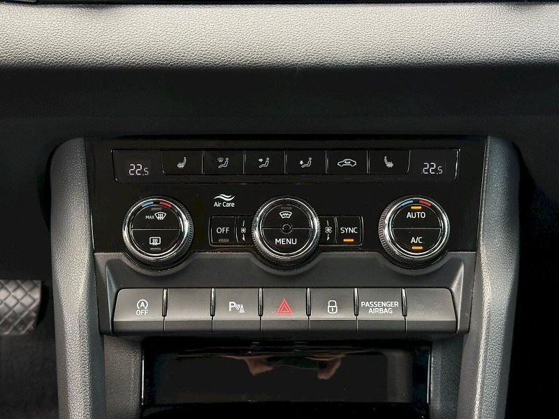Škoda Karoq (2021) 1.5 TSI 110 kW DSG - fotka 12 z 24