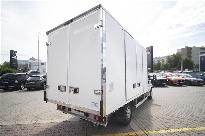 Peugeot Boxer 2,2 BlueHDI 1. MAJITEL ČR DPH - fotka 5 z 28