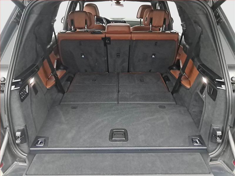 BMW X7 (2022) M50i - fotka 14 z 30