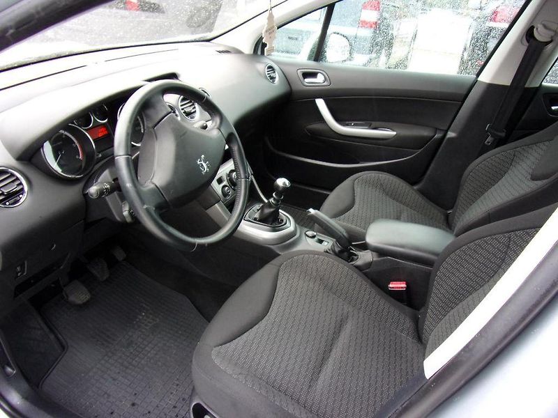 Peugeot 308 sw 1.6 - fotka 19 z 19