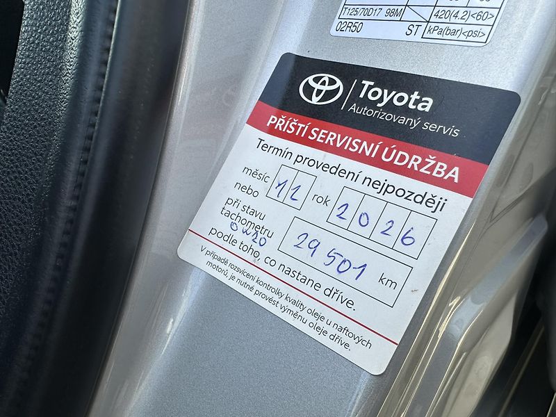 Toyota Corolla (2025) TS 1.8 HEV STYLE MY25 - fotka 19 z 23