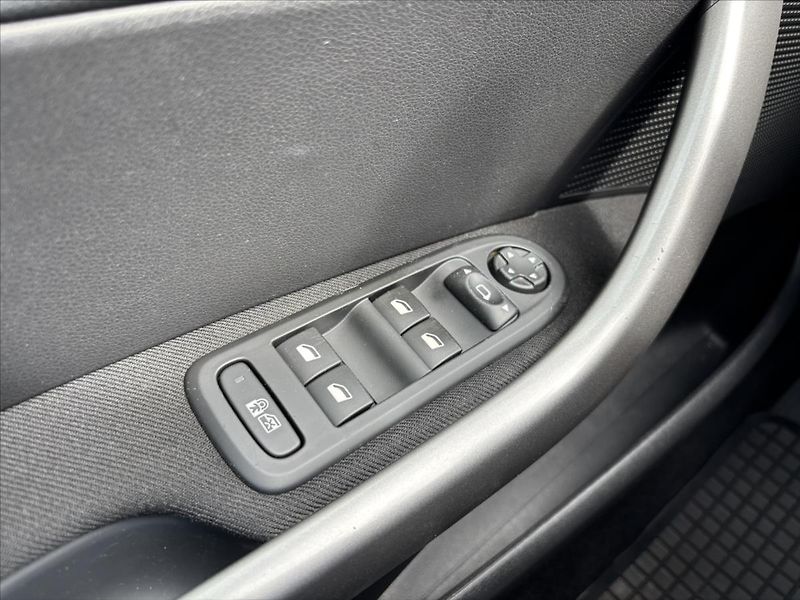 Peugeot 308 1,6 VTi 88kW NOVÉ ROZVODY - fotka 24 z 29